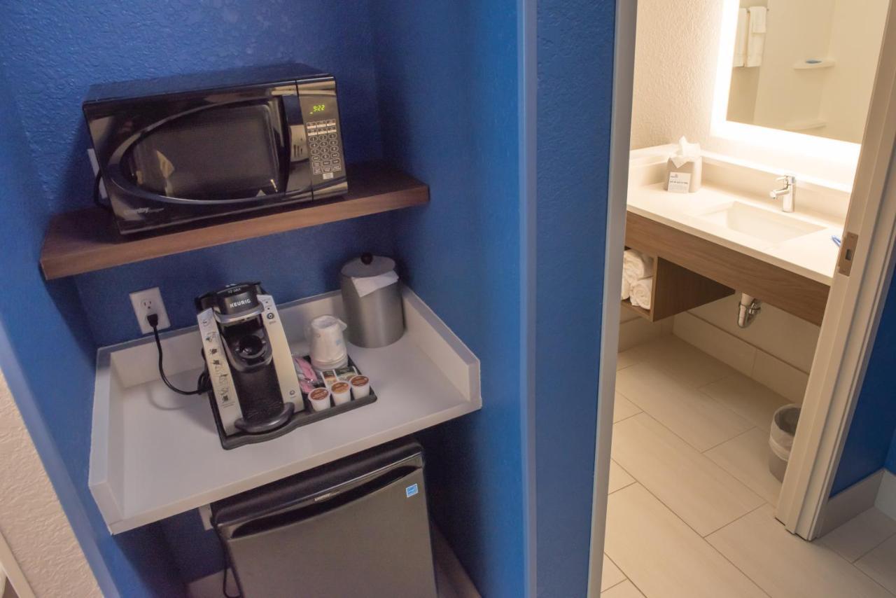 Holiday Inn Express & Suites - Merrillville By Ihg Eksteriør bilde