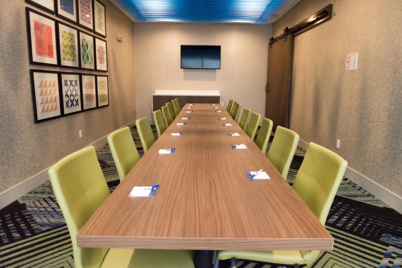 Holiday Inn Express & Suites - Merrillville By Ihg Eksteriør bilde