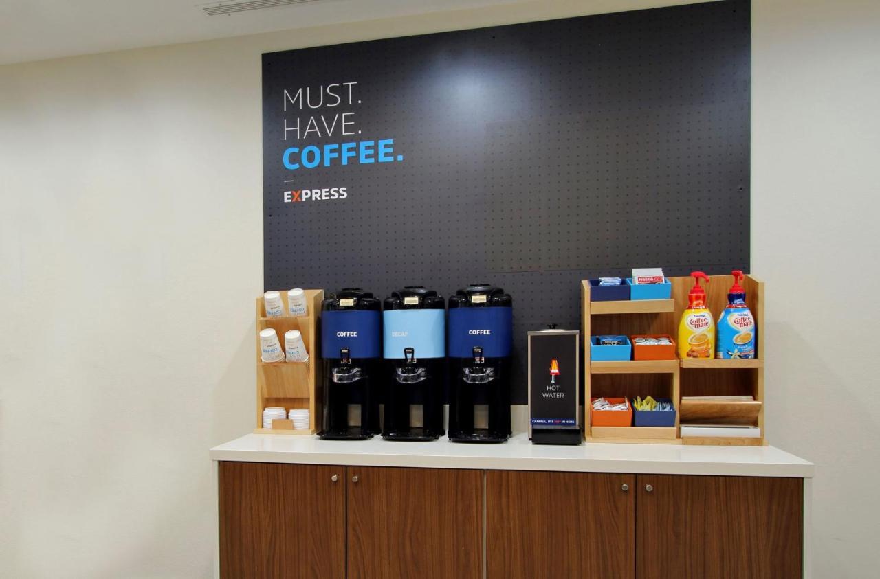 Holiday Inn Express & Suites - Merrillville By Ihg Eksteriør bilde